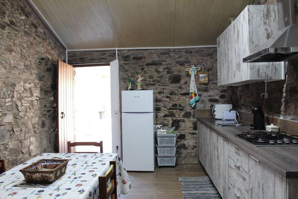 הוילה Fontão Fundeiro Casa Do Moinho Novo I מראה חיצוני תמונה